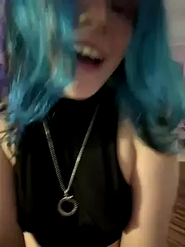 CarryOnJhonn – webcam model profile photo Image 13