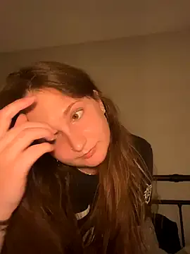 LuccyMilky – webcam model profile photo Image 9