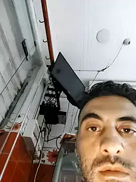 LiaRussel – webcam model profile photo Image 2