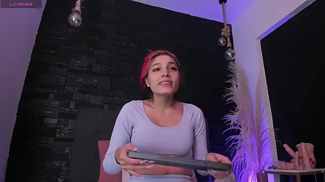 brendaliive – webcam model profile photo Image 2