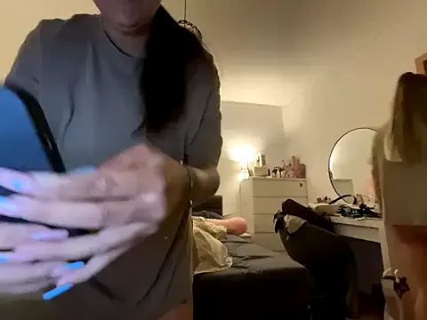 BelialCrow – webcam model profile photo Image 14