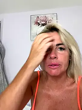 SophieMiiu – webcam model profile photo Image 5