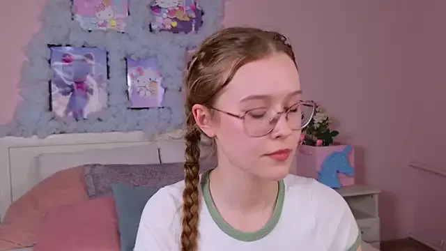 MandyMils Image 2