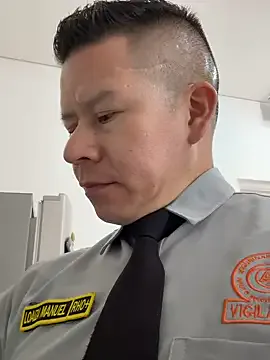 shanalove – webcam model profile photo Image 15