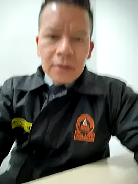 shanalove – webcam model profile photo Image 16