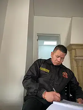 shanalove – webcam model profile photo Image 2