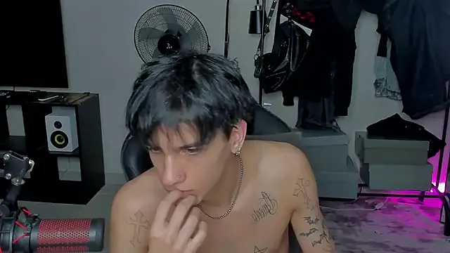 alandelrey57 – webcam model profile photo Image 8