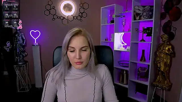 lovehollyann – webcam model profile photo Image 17