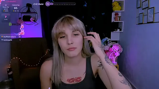 lovehollyann – webcam model profile photo Image 18