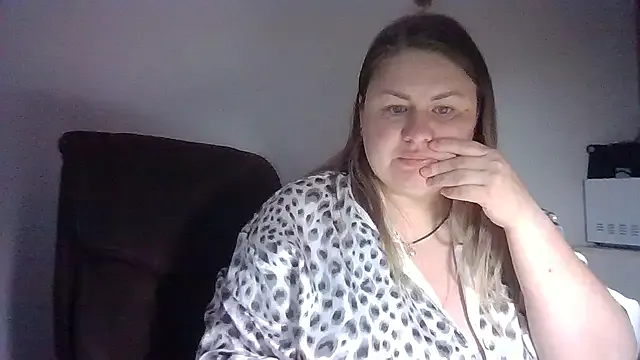 UrielRay – webcam model profile photo Image 3