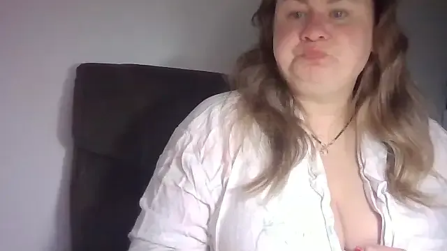 UrielRay – webcam model profile photo Image 9