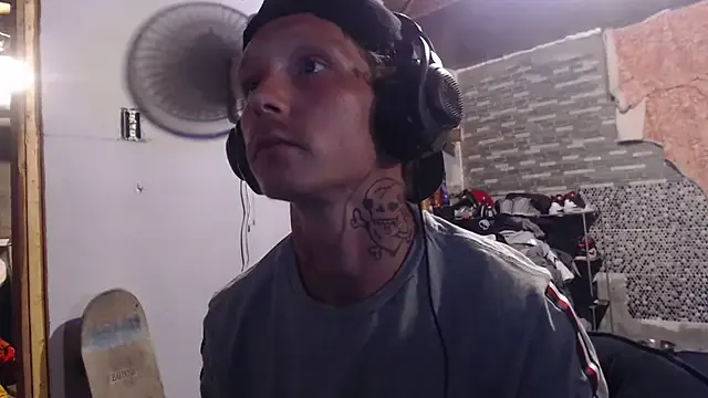 VivienneVale – webcam model profile photo Image 11