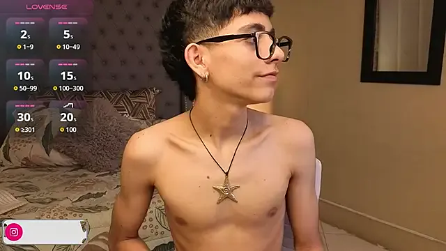 RemiReagan – webcam model profile photo Image 13