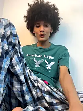 Noya – webcam model profile photo Image 14