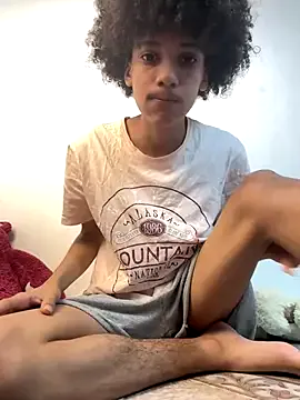 Noya – webcam model profile photo Image 15