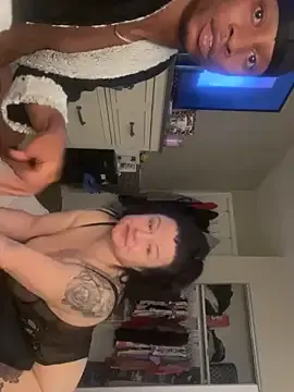 Suki19 – webcam model profile photo Image 12