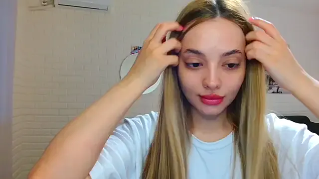 PrincessOPoison – webcam model profile photo Image 3