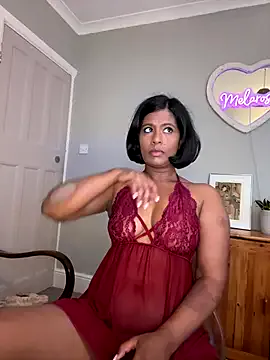 Curveslender – webcam model profile photo Image 11