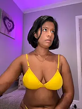 Curveslender – webcam model profile photo Image 4