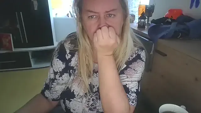 Goldi159 – webcam model profile photo Image 18