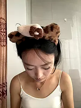 FitnesMilfy – webcam model profile photo Image 14