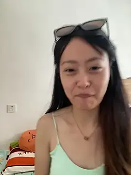 FitnesMilfy – webcam model profile photo Image 7