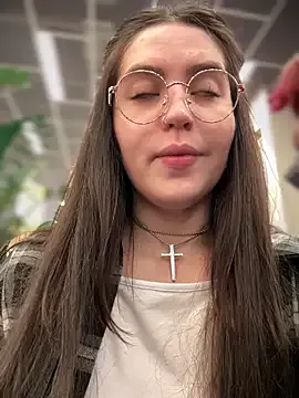 Gokujyo-Namanaka – webcam model profile photo Image 14