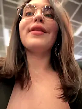 Gokujyo-Namanaka – webcam model profile photo Image 19