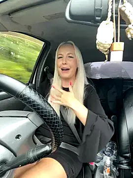 stonerbaby – webcam model profile photo Image 11