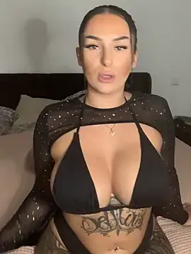HazelSincaid – webcam model profile photo Image 14