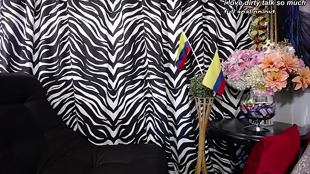 Milley_ggh – webcam model profile photo Image 8