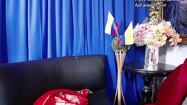 Milley_ggh – webcam model profile photo Image 9