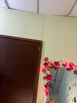 TrinitySuccubus – webcam model profile photo Image 13