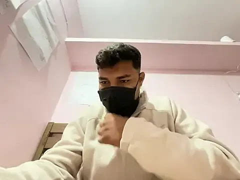 PassionRaines – webcam model profile photo Image 2