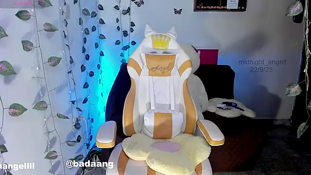 Hannahoff – webcam model profile photo Image 8