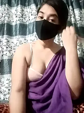 MuscleVixxxen – webcam model profile photo Image 8