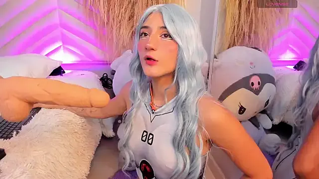 RoseeLuna – webcam model profile photo Image 2