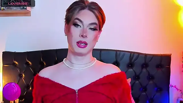 AmelieWilliams – webcam model profile photo Image 5