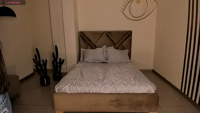 NinaParkerr – webcam model profile photo Image 10