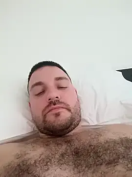 19xTHAxGOD – webcam model profile photo Image 4