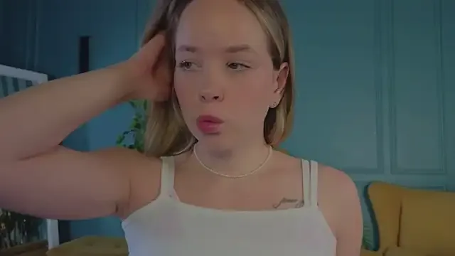 milly_shy Image 2