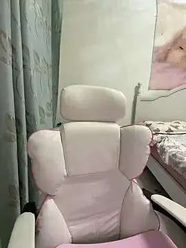 SummerKnightz – webcam model profile photo Image 12