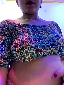 DirtyBoy33 – webcam model profile photo Image 6