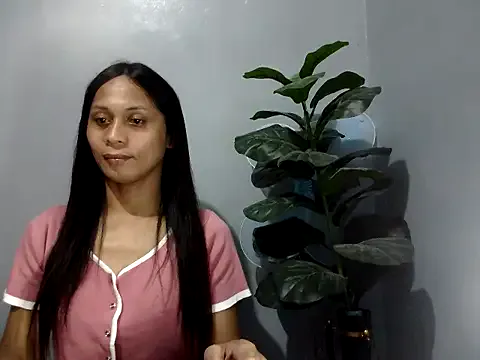 KaileSwann – webcam model profile photo Image 4