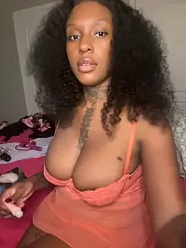 Adhara_gil19 – webcam model profile photo Image 8