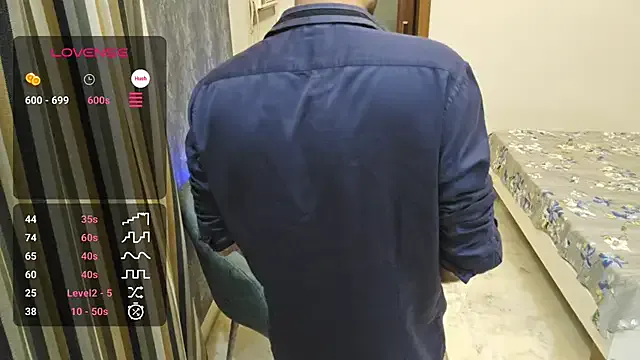 AmyRosi – webcam model profile photo Image 15