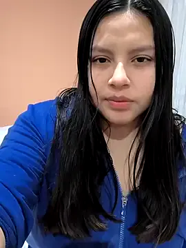 ItsVi – webcam model profile photo Image 19