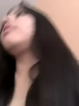 ItsVi – webcam model profile photo Image 4