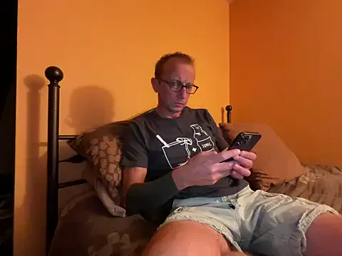 LiaRussel – webcam model profile photo Image 9