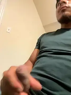 Liyanamee – webcam model profile photo Image 5